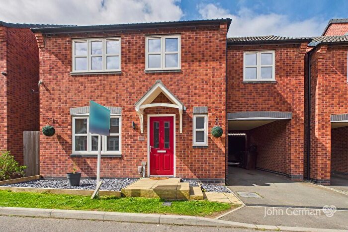 4 Bedroom Detached House For Sale In Bishop Place, Burton-on-Trent, DE13