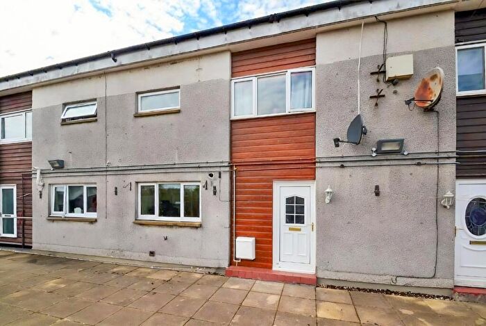 3 Bedroom Maisonette For Sale In Main Street, West Calder, EH55