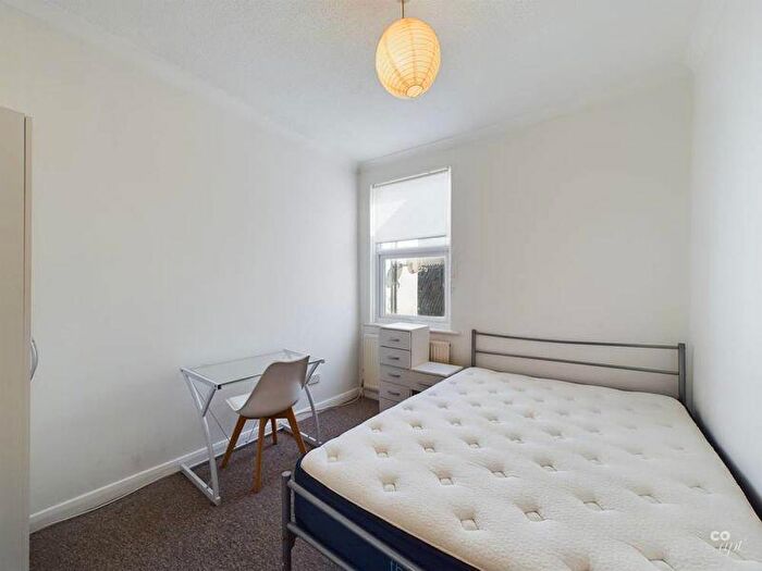 2 Bedroom Apartment To Rent In Coombe Terrace, Brighton, BN2
