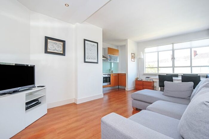 1 Bedroom Flat To Rent In Prince Albert Road, London, NW8