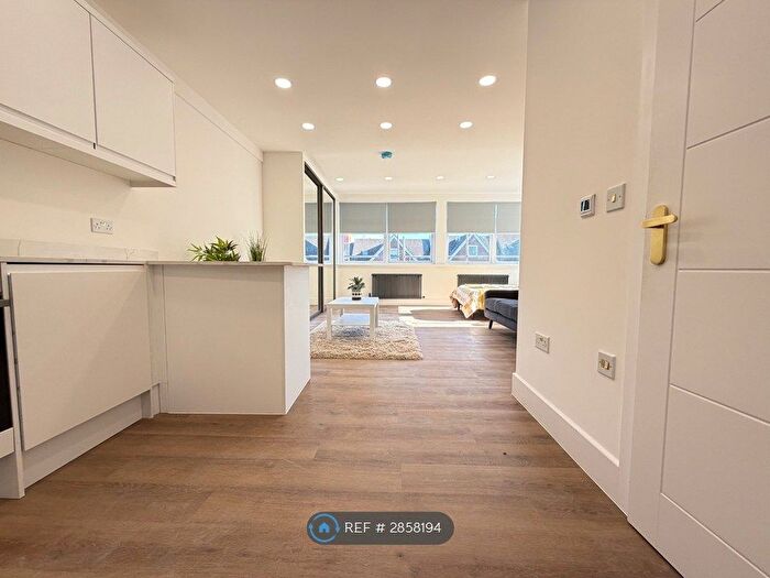 Studio To Rent In Cardiff Road, Luton, LU1