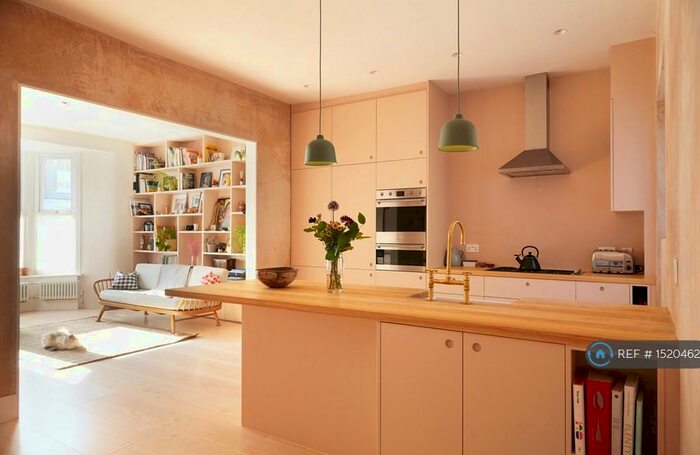 3 Bedroom End Of Terrace House To Rent In Brooke Road, London, E5