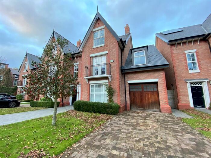 5 Bedroom Property To Rent In Agalia Gardens, West Didsbury, Manchester, M20