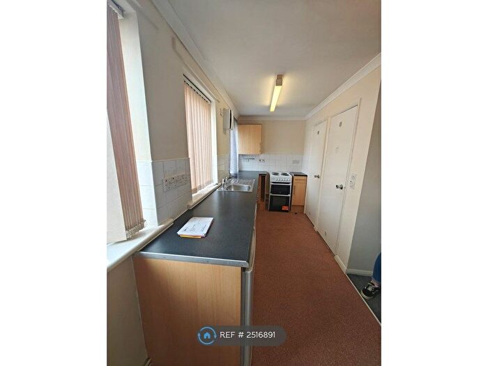1 Bedroom Flat To Rent In Tyrell Court, Southampton, SO18