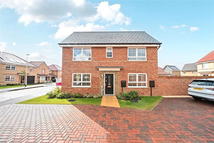 3 Bedroom House To Rent In Sheerness Way, Hampton Beach, Peterborough, PE7