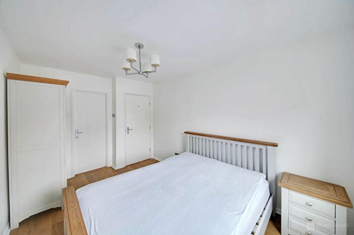 2 Bedroom Apartment To Rent In Waterloo Quay, Waterloo Road, L3