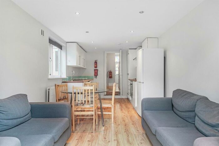 5 Bedroom Terraced House To Rent In Furley Road, Peckham, SE15