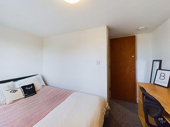 1 Bedroom Terraced House To Rent In Eastbourne Road, Brighton, BN2