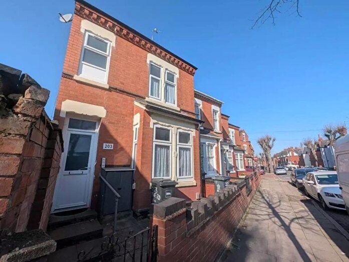 3 Bedroom Flat To Rent In Mere Road, Leicester, LE5