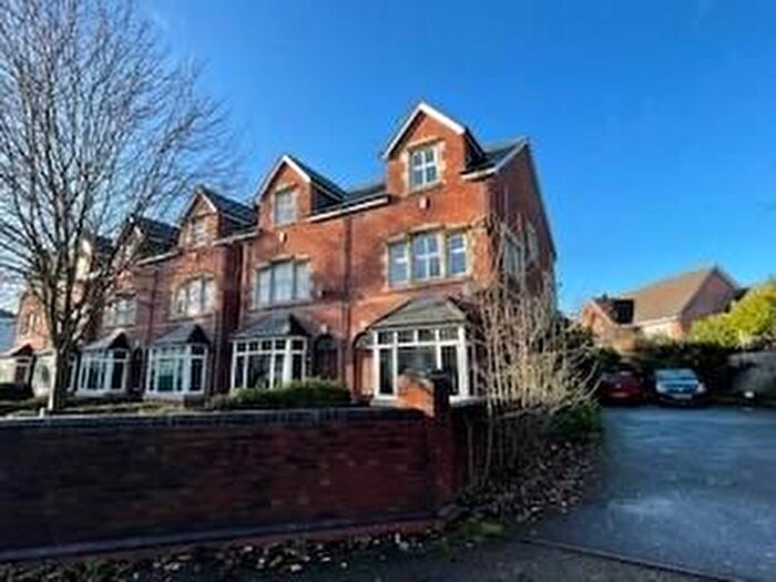 4 Bedroom End Of Terrace House To Rent In Pershore Road, Selly Park, Birmingham, B29