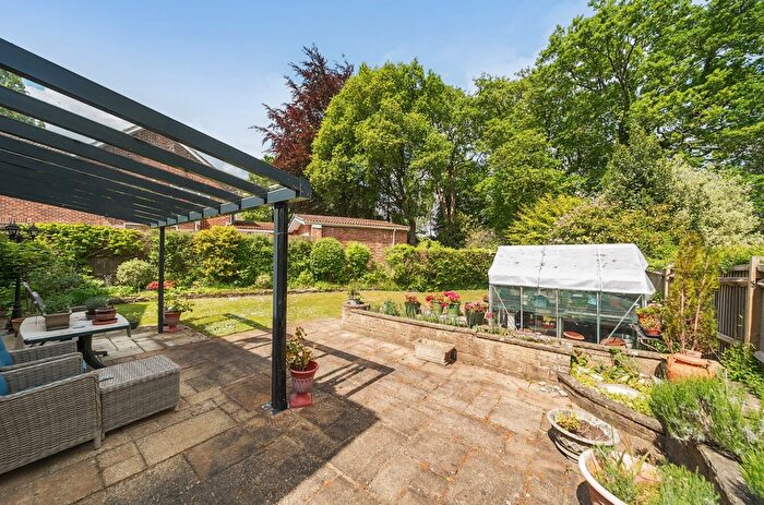5 Bedroom Detached House For Sale In Glen Eyre Drive, Bassett, Southampton, Hampshire, SO16