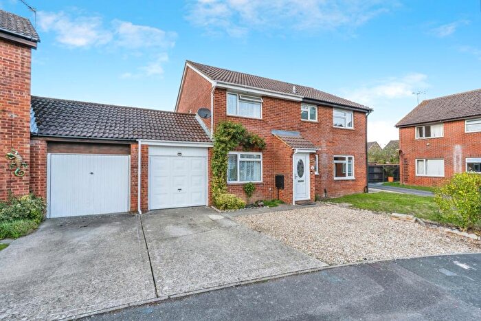 2 Bedroom Semi-Detached House For Sale In Rufus Gardens, Totton, Southampton, SO40