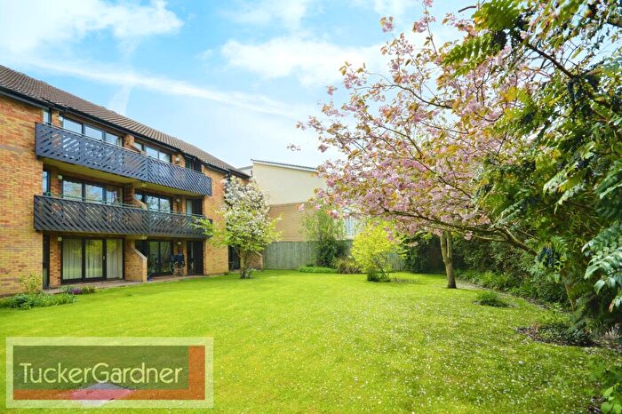 1 Bedroom Flat To Rent In Crossways House, Trumpington, CB2