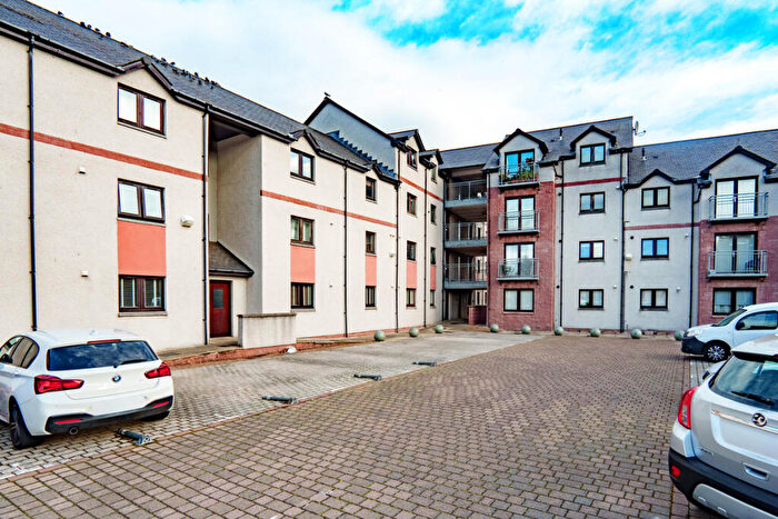 2 Bedroom Flat For Sale In Portland Place, Inverness, IV1
