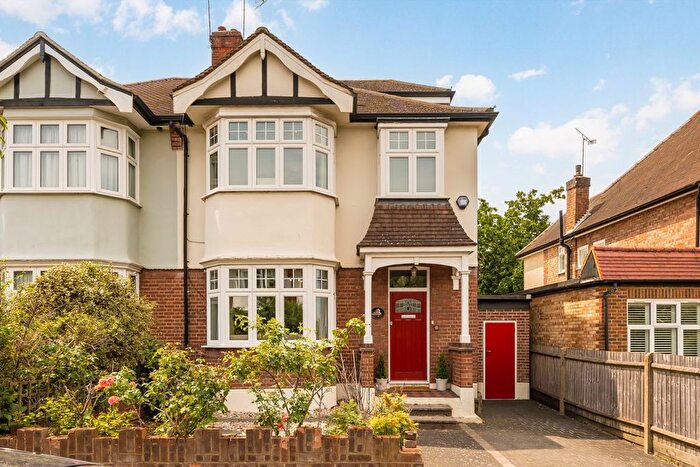4 Bedroom Property For Sale In Claremont Road, Ealing, W13