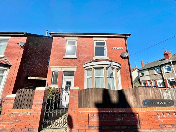 3 Bedroom Detached House To Rent In Lindsay Avenue, Blackpool, FY3