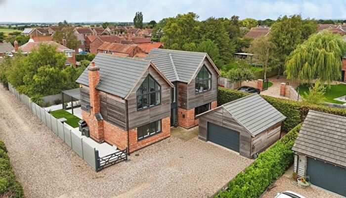 4 Bedroom Detached House For Sale In Gallops View, Long Riston, HU11