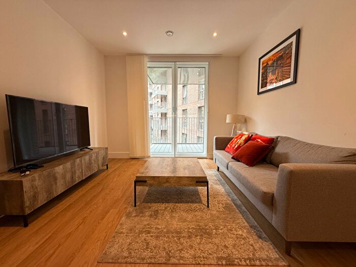 2 Bedroom Flat For Sale In Hurst Street, Birmingham, B5