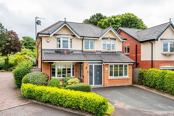 4 Bedroom Detached House For Sale In Boardman Close, Farington, Leyland, PR25