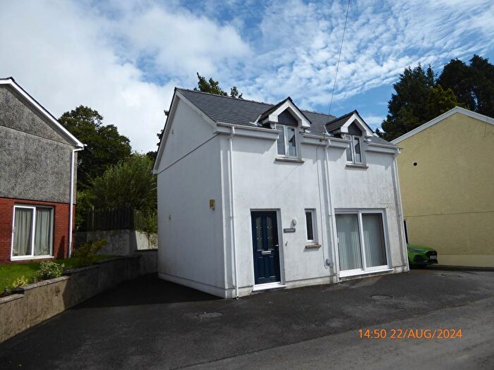 2 Bedroom Detached House To Rent In Llanllwch, Carmarthen, SA31