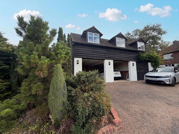 Flat To Rent In Amlets Lane, Cranleigh, GU6