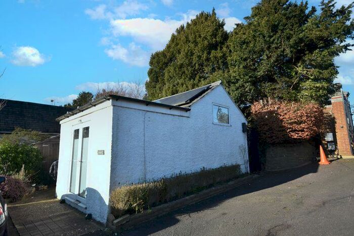 1 Bedroom Ground Maisonette To Rent In Hogs Back, Farnham, GU10