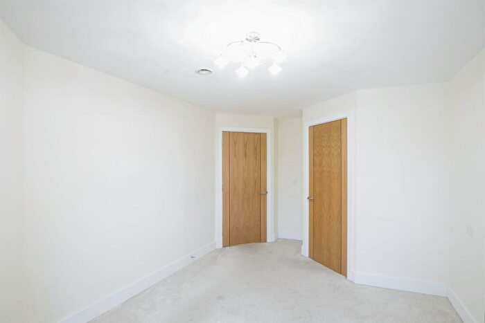 1 Bedroom Flat To Rent In Swift House, Maidenhead, Berkshire, SL6