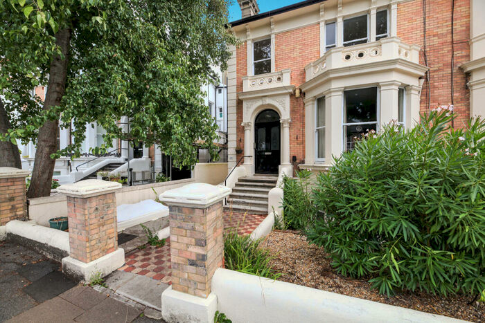 4 Bedroom Apartment To Rent In Denmark Villas, Hove, BN3