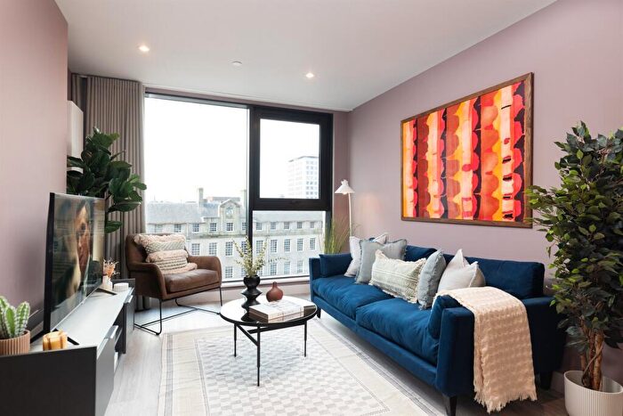 1 Bedroom Apartment To Rent In Holland Street, Glasgow, Glasgow City, G2