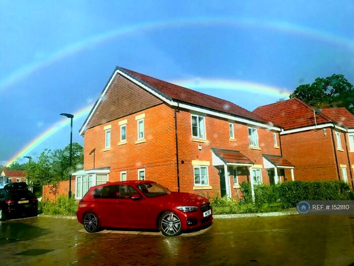 3 Bedroom Semi-Detached House To Rent In Copse Close, Fleet, GU51