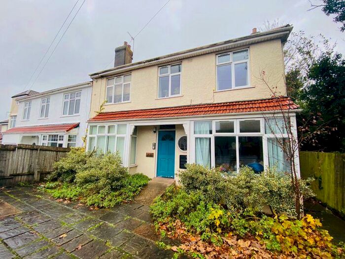 1 Bedroom Flat To Rent In Southmead Road, Bristol, BS10