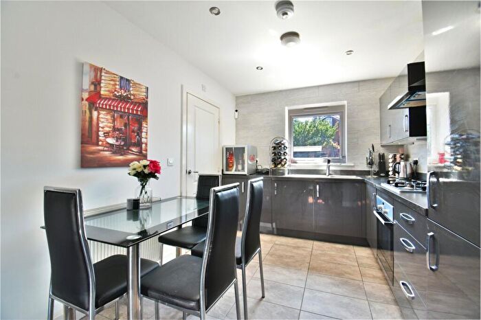 2 Bedroom Semi-Detached House For Sale In Malford Street, Manchester, Greater Manchester, M11