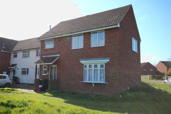 3 Bedroom Detached House To Rent In Gardenia Place, Clacton-on-Sea, CO16