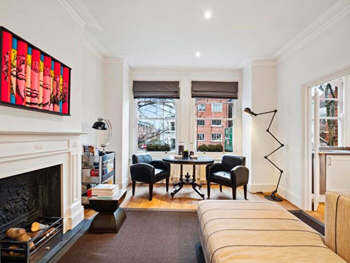 2 Bedroom Flat To Rent In Prince Of Wales Drive, London, SW11