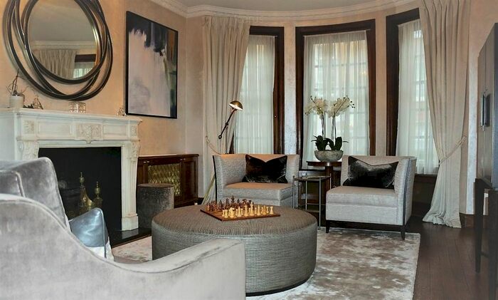 7 Bedroom Semi-Detached House To Rent In Upper Brook Street, Mayfair, London, W1K