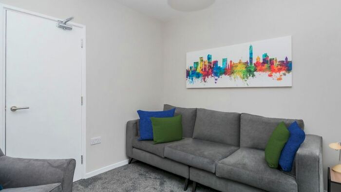 4 Bedroom Semi-Detached House To Rent In Ullswater Road, Southmead, Bristol, BS10