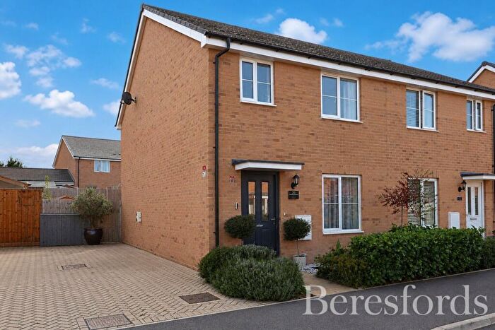 2 Bedroom Semi-Detached House For Sale In Thompson Avenue, Burnham-on-Crouch, CM0