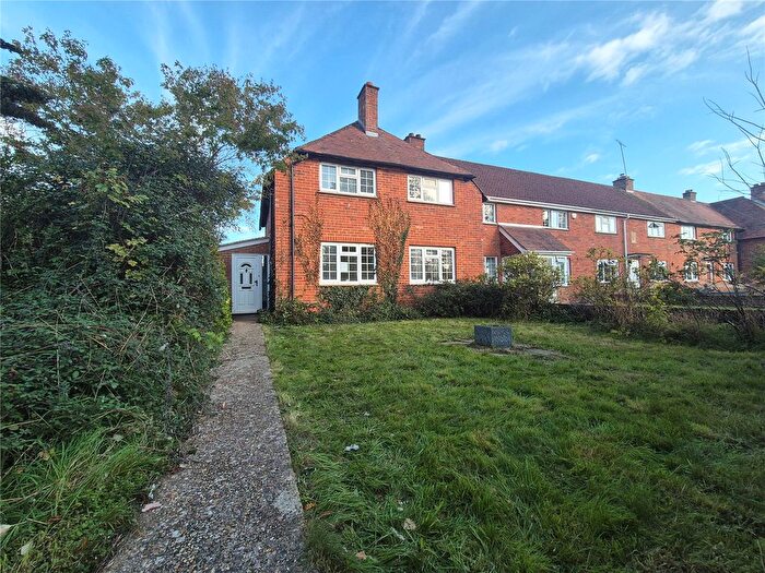 3 Bedroom End Terrace House For Sale In Lansdowne Close, Romsey, Hampshire, SO51