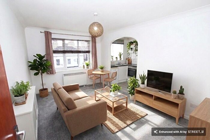 1 Bedroom Flat To Rent In Oakbank Road, Southampton, SO19