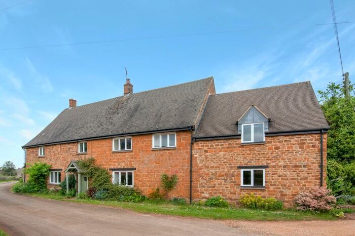 4 Bedroom Detached House To Rent In Lampitts Green, Wroxton, Banbury, Oxfordshire, OX15