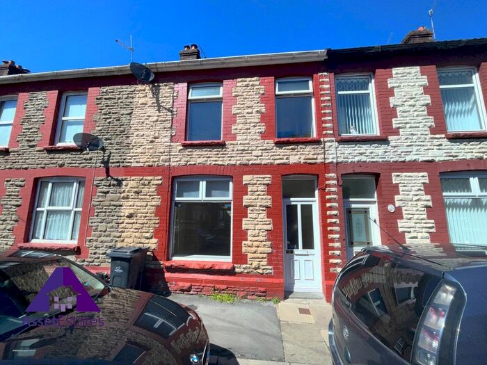 3 Bedroom Terraced House To Rent In Railway Street, Llanhilleth, NP13
