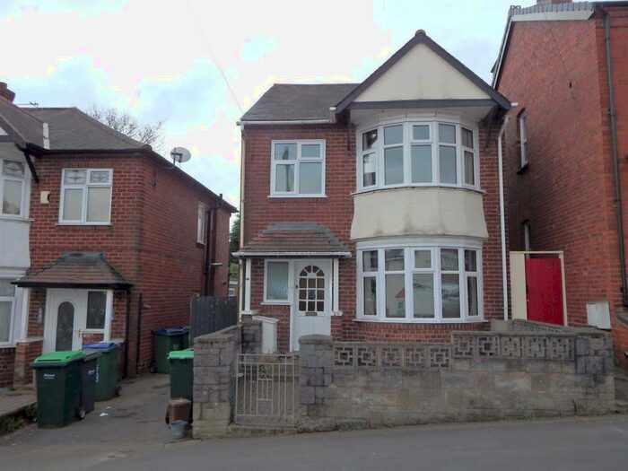 3 Bedroom Detached House To Rent In St James Road, Oldbury, B69