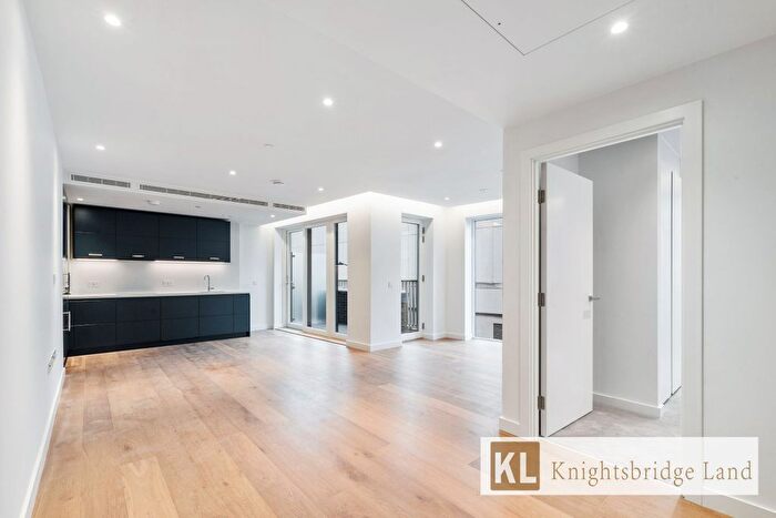 2 Bedroom Flat To Rent In Warrington House, Phoenix Place, London, WC1X