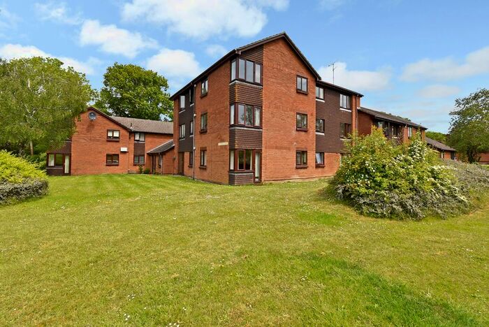 1 Bedroom Flat To Rent In Stubbington Way, Fair Oak, Eastleigh SO50