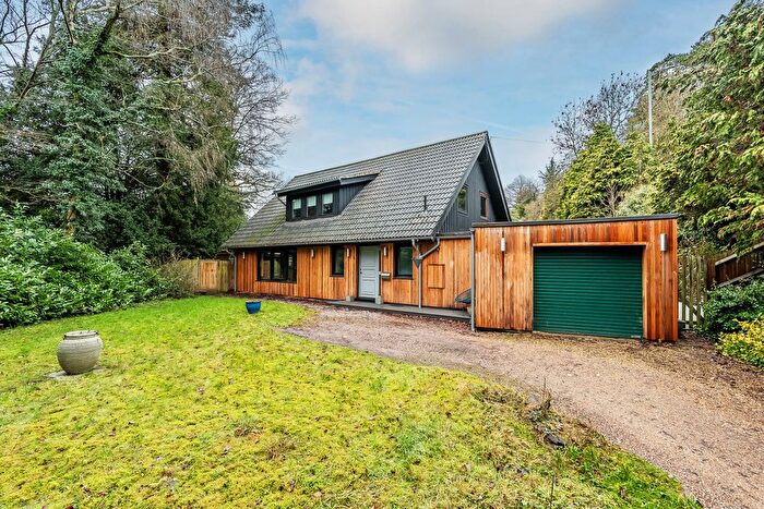 4 Bedroom Detached House For Sale In Woodhurst Lane, Oxted, Surrey, RH8