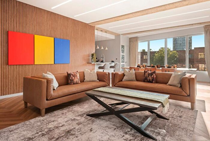 2 Bedroom Flat To Rent In Shoreditch High Street, Shoreditch, E1