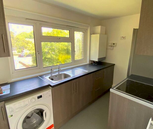 1 Bedroom Flat To Rent In Maidenhead, SL6