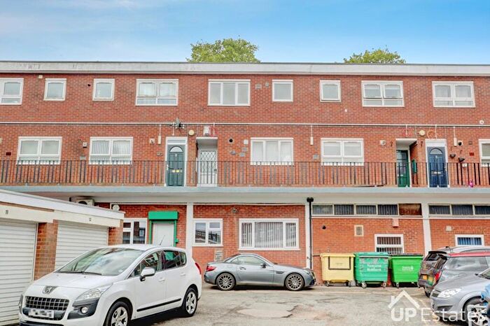 2 Bedroom Flat To Rent In Church Way, Bedworth, CV12