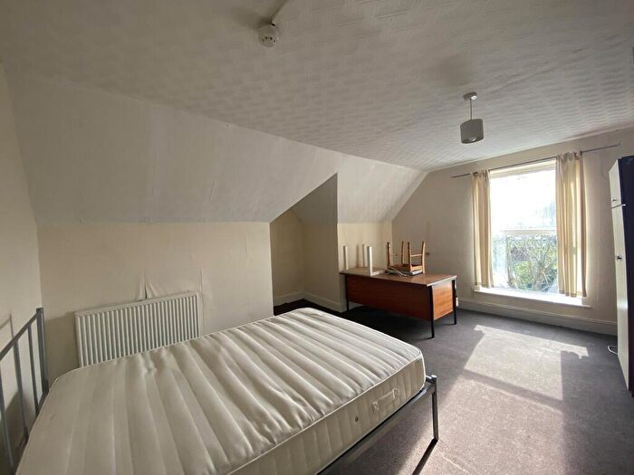 6 Bedroom Terraced House To Rent In The Avenue, Southampton, SO17