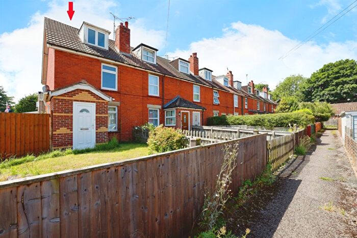 2 Bedroom Property For Sale In Wilton Terrace, Shipton Bellinger, Tidworth, SP9
